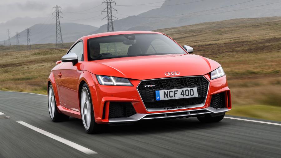  Audi TT RS Coupe (8S) 2016 года  (UK) (фото 1 из 40)